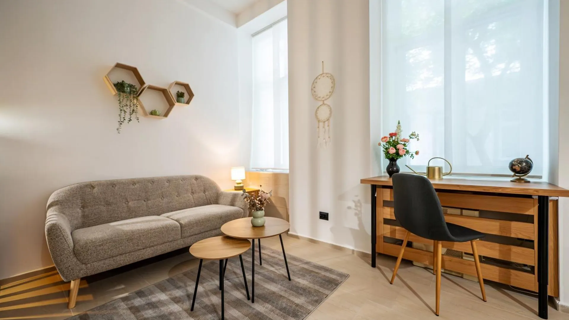V531 Elitehost Voeroesmarty Apartment Budapest Hungary