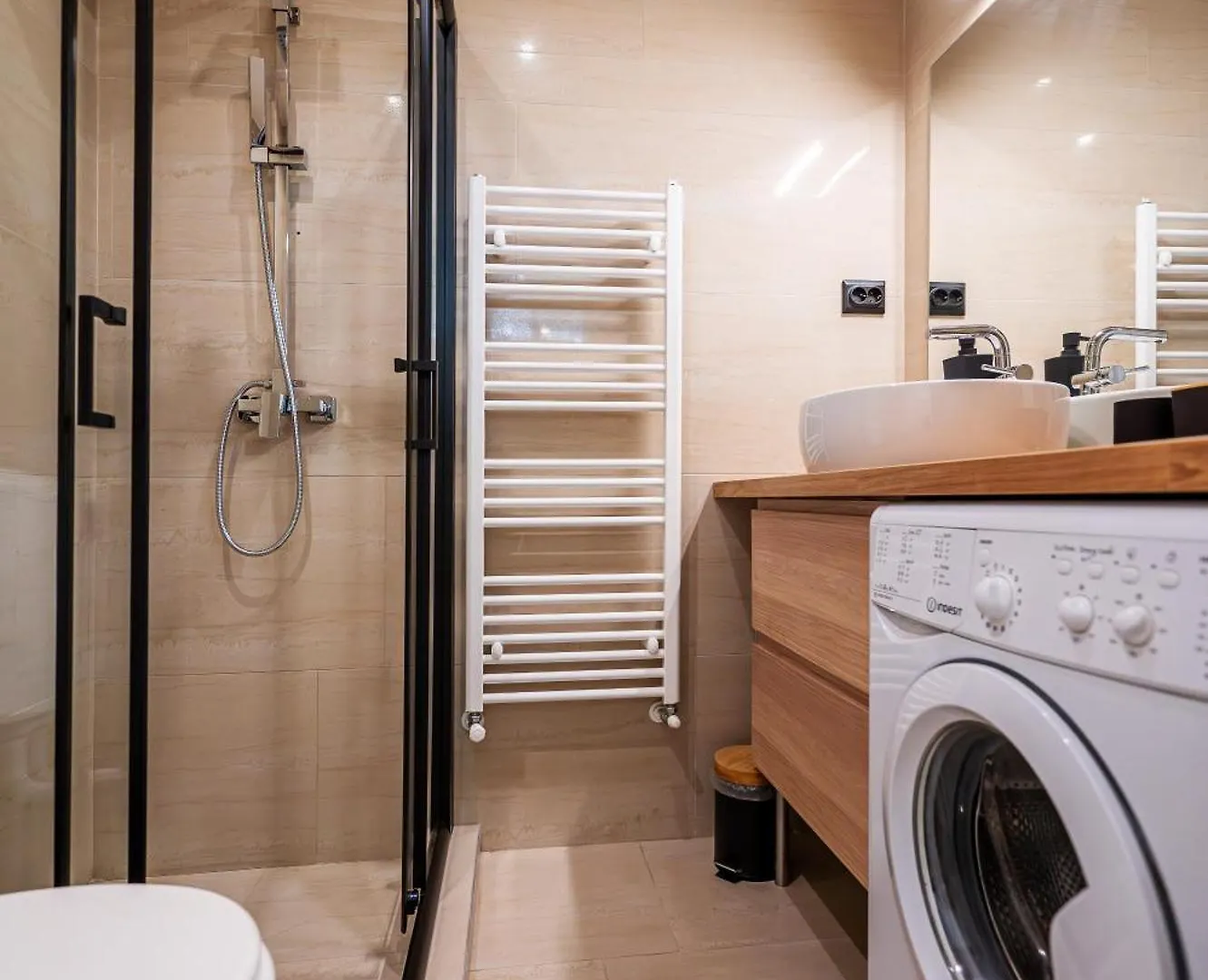 V531 Elitehost Voeroesmarty Apartment Budapest