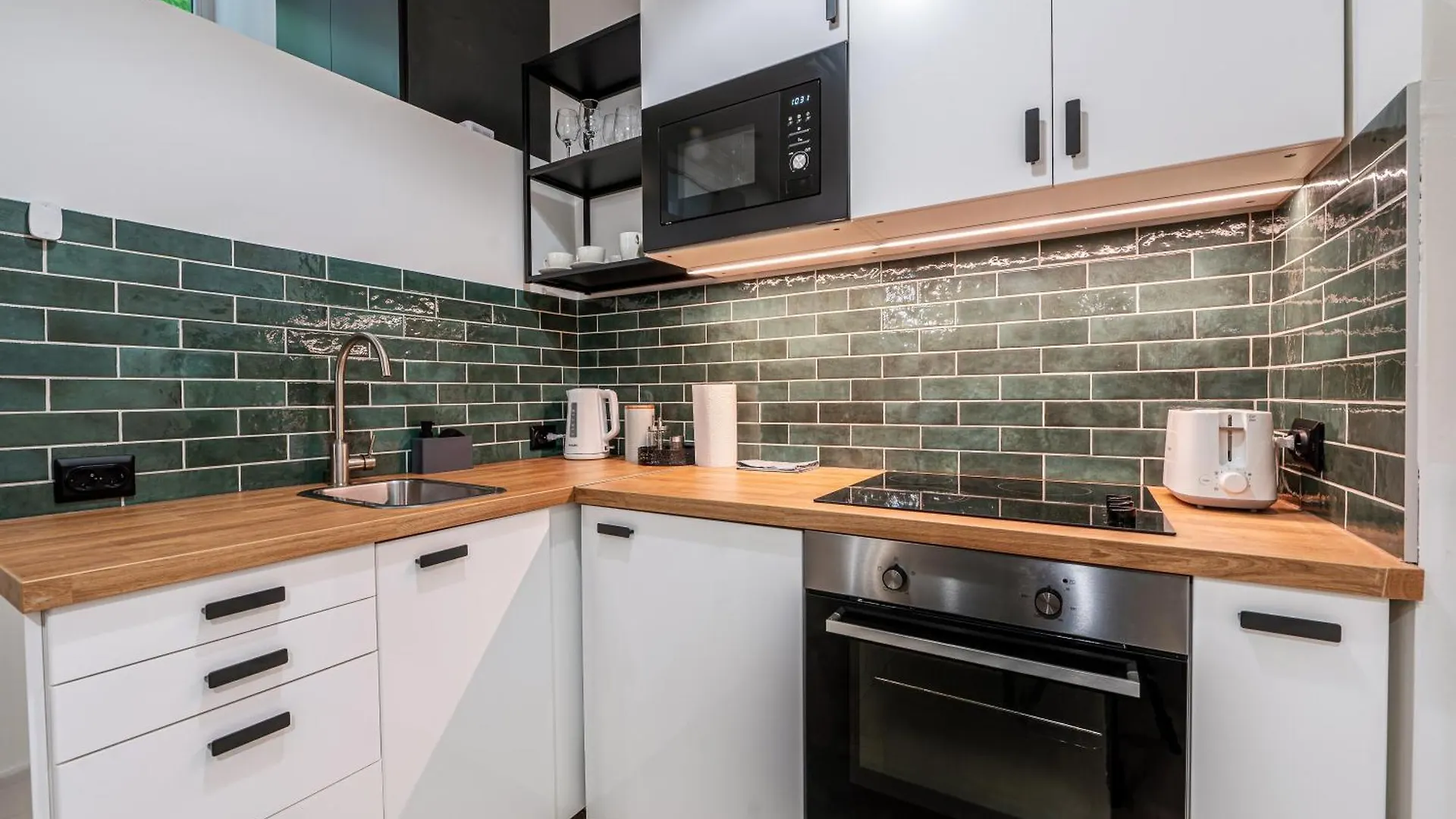 V531 Elitehost Voeroesmarty Apartment Budapest Hungary