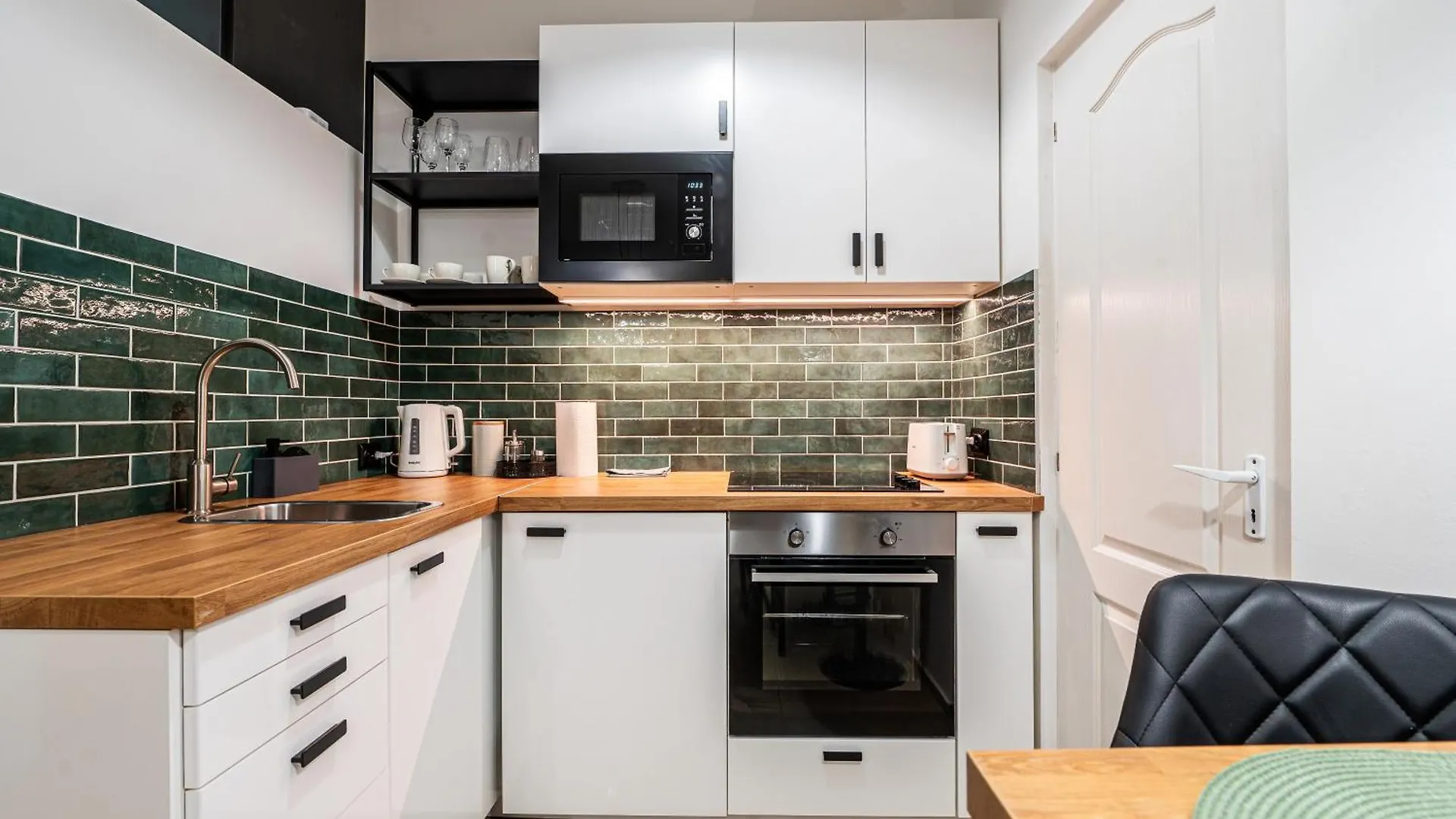 V531 Elitehost Voeroesmarty Apartment Budapest